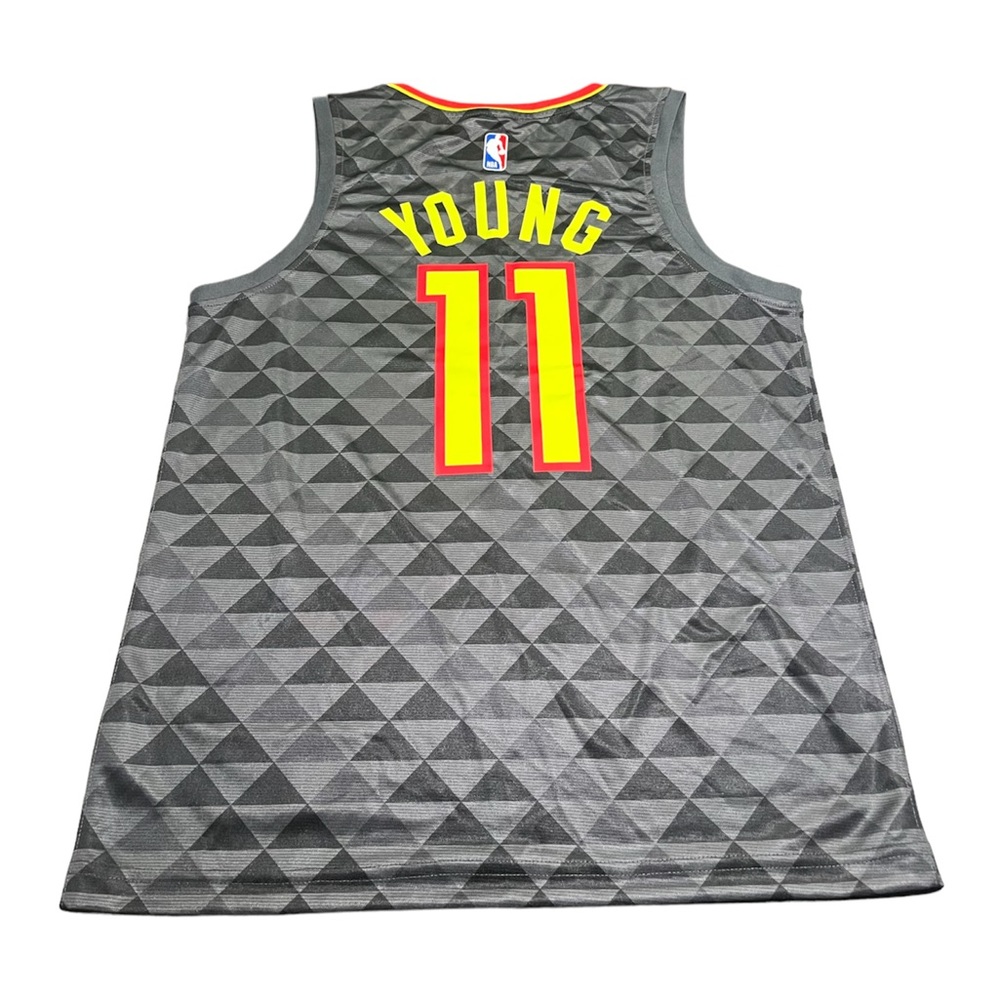 Atlanta Hawks Trae Young Nike Men's Swingman Jersey - Black